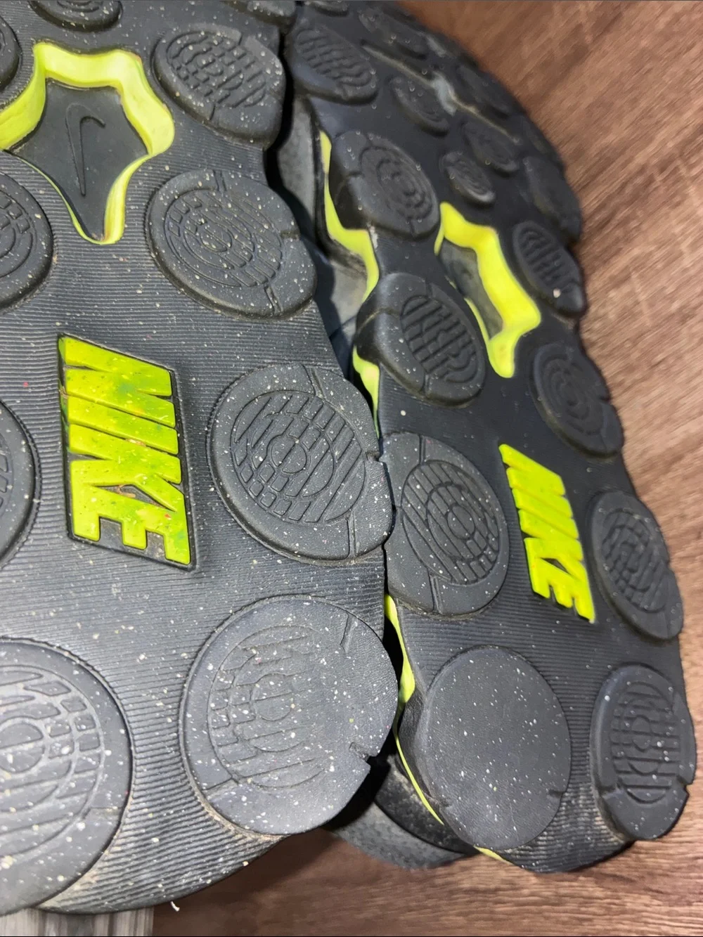 Pre Owned Nike Reax 8 TR Anthracite Black Volt Men’s Size 11.5